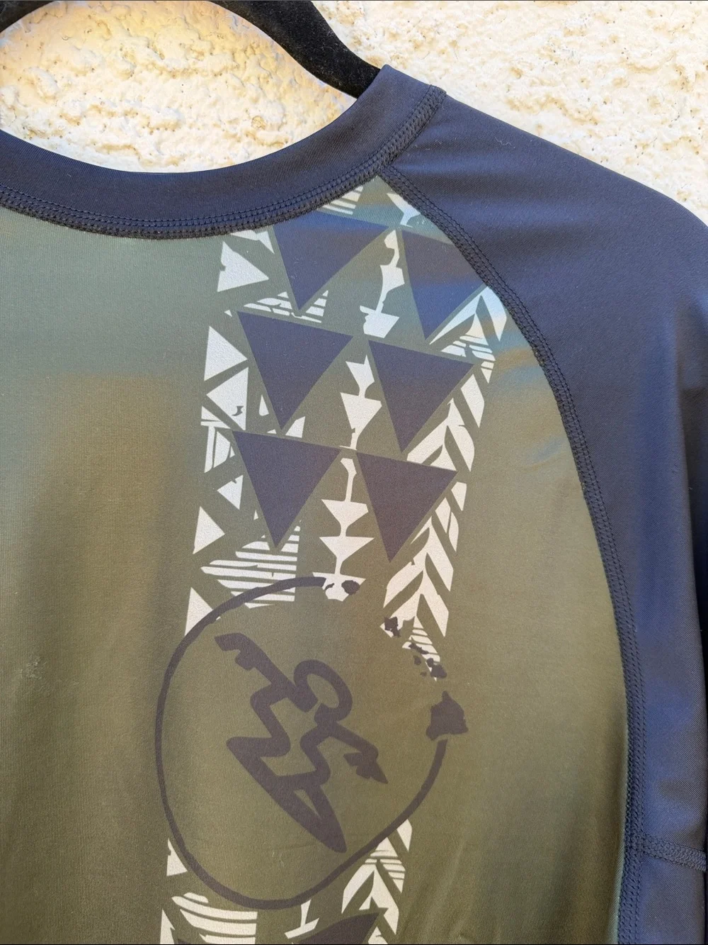 Dahui Hawaii Men's Green/Black Camo Long Sleeve Rashguard Top Size L